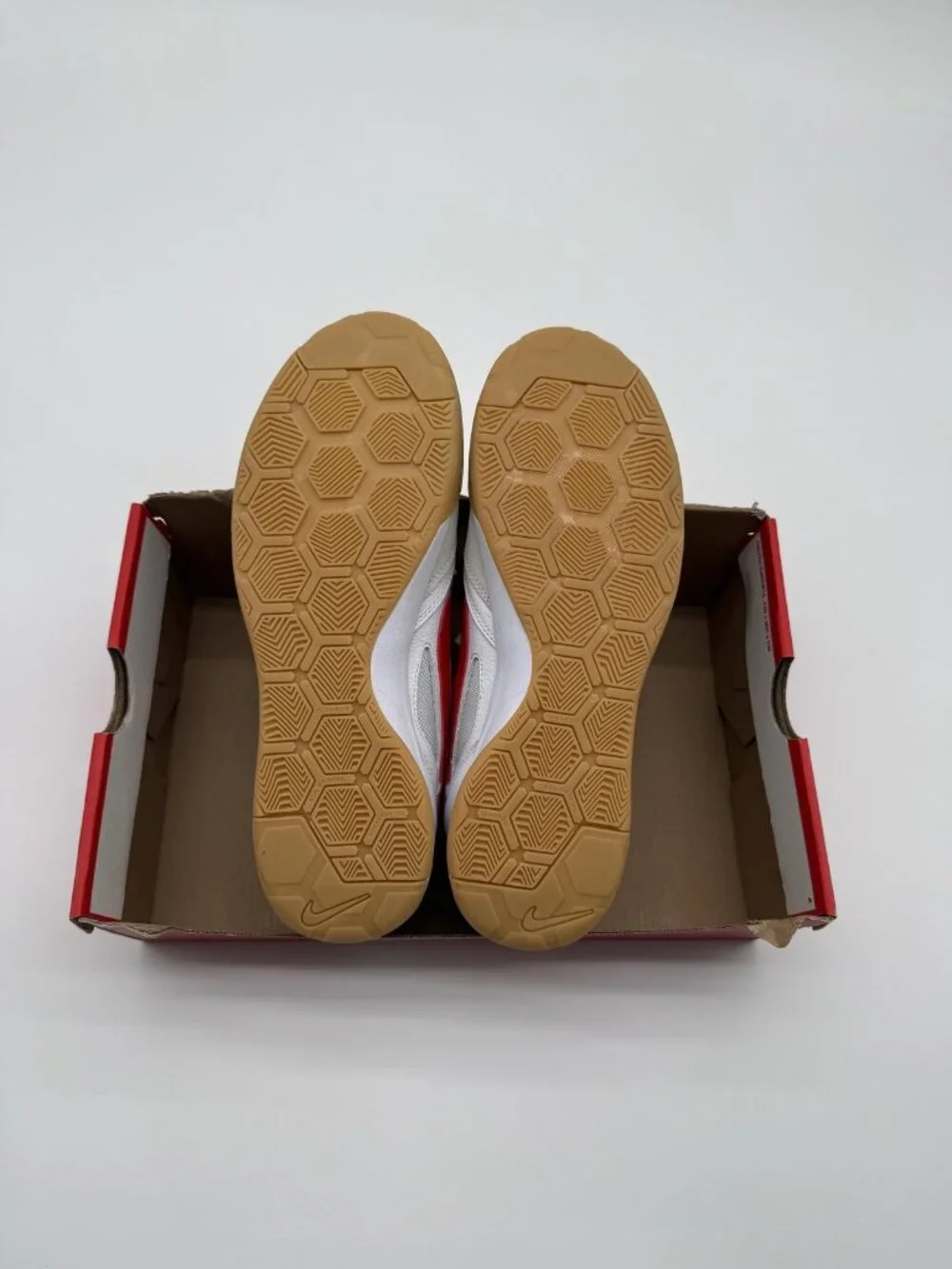 New Nike Gato Shoes Men's Size 10.5 White Red Gum Indoor Court Soccer HQ6019 102